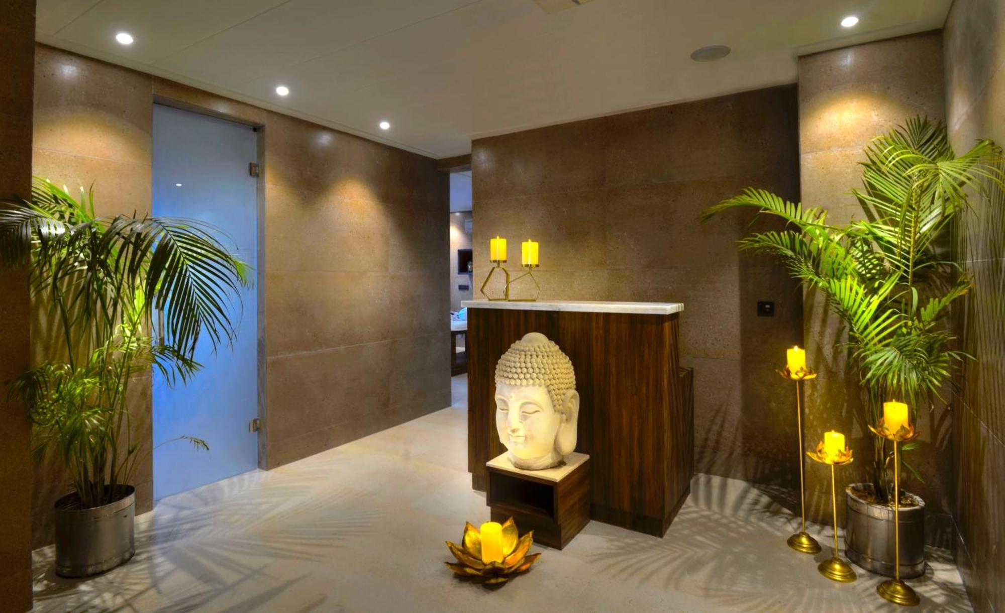 Golden Tulip Agra Hotel Агра Екстериор снимка