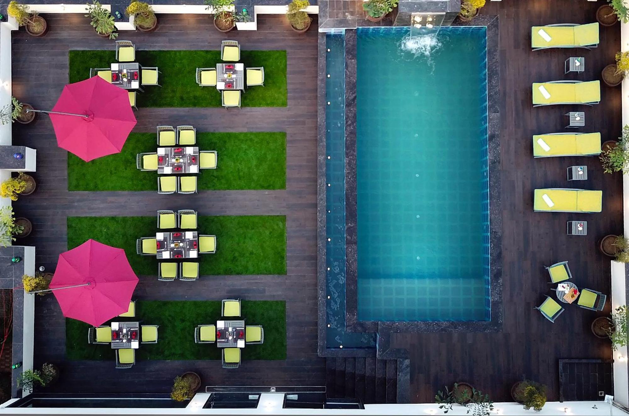 Golden Tulip Agra Hotel Агра Екстериор снимка